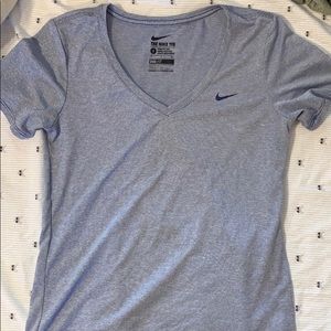 nike workout shirt
